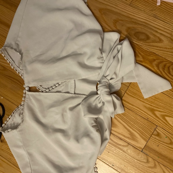 White cropped tiable back top - Picture 2 of 4